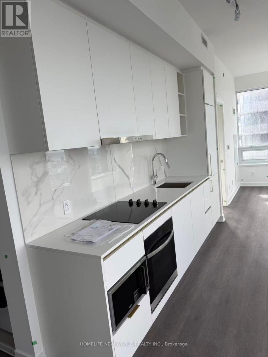 5312 - 8 Wellesley Street W, Toronto, ON - Indoor Photo Showing Kitchen