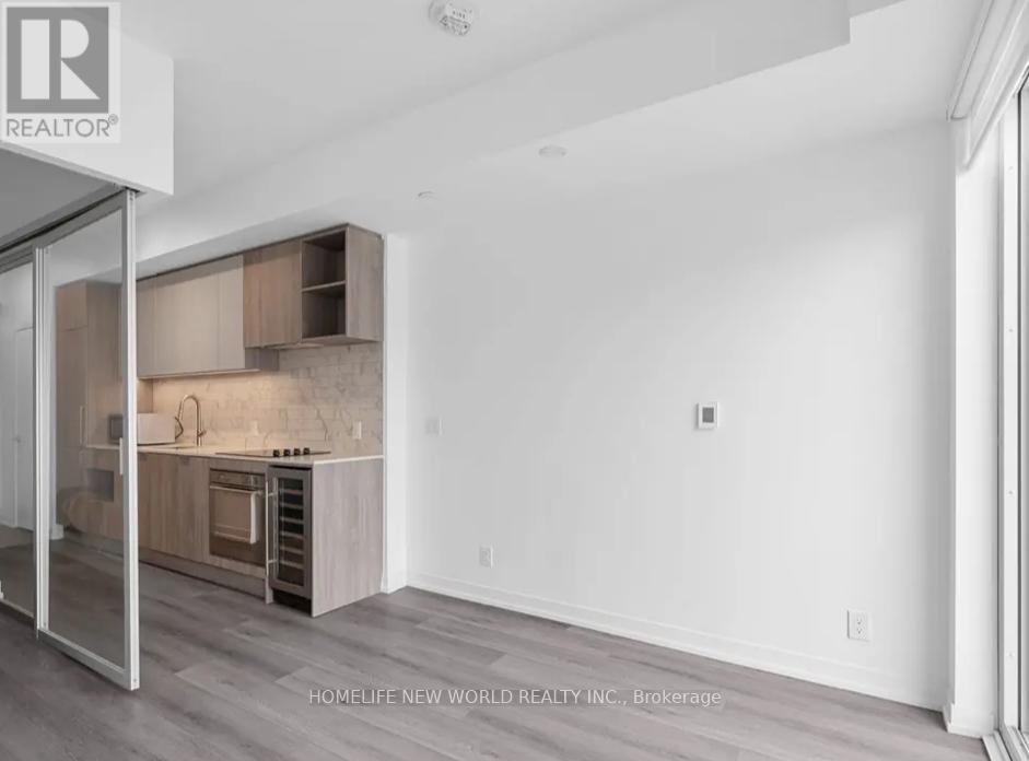 331 - 2020 Bathurst Street, Toronto, ON - Indoor