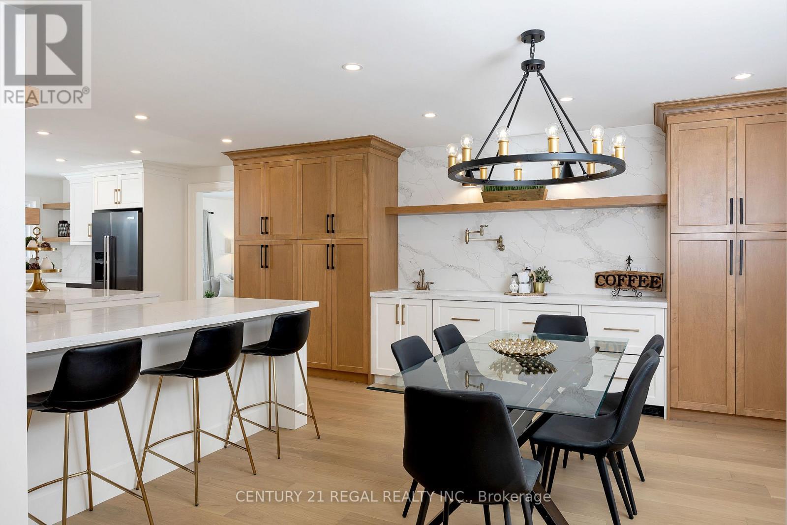 5535 Cedar Springs Road, Burlington, ON - Indoor Photo Showing Dining Room