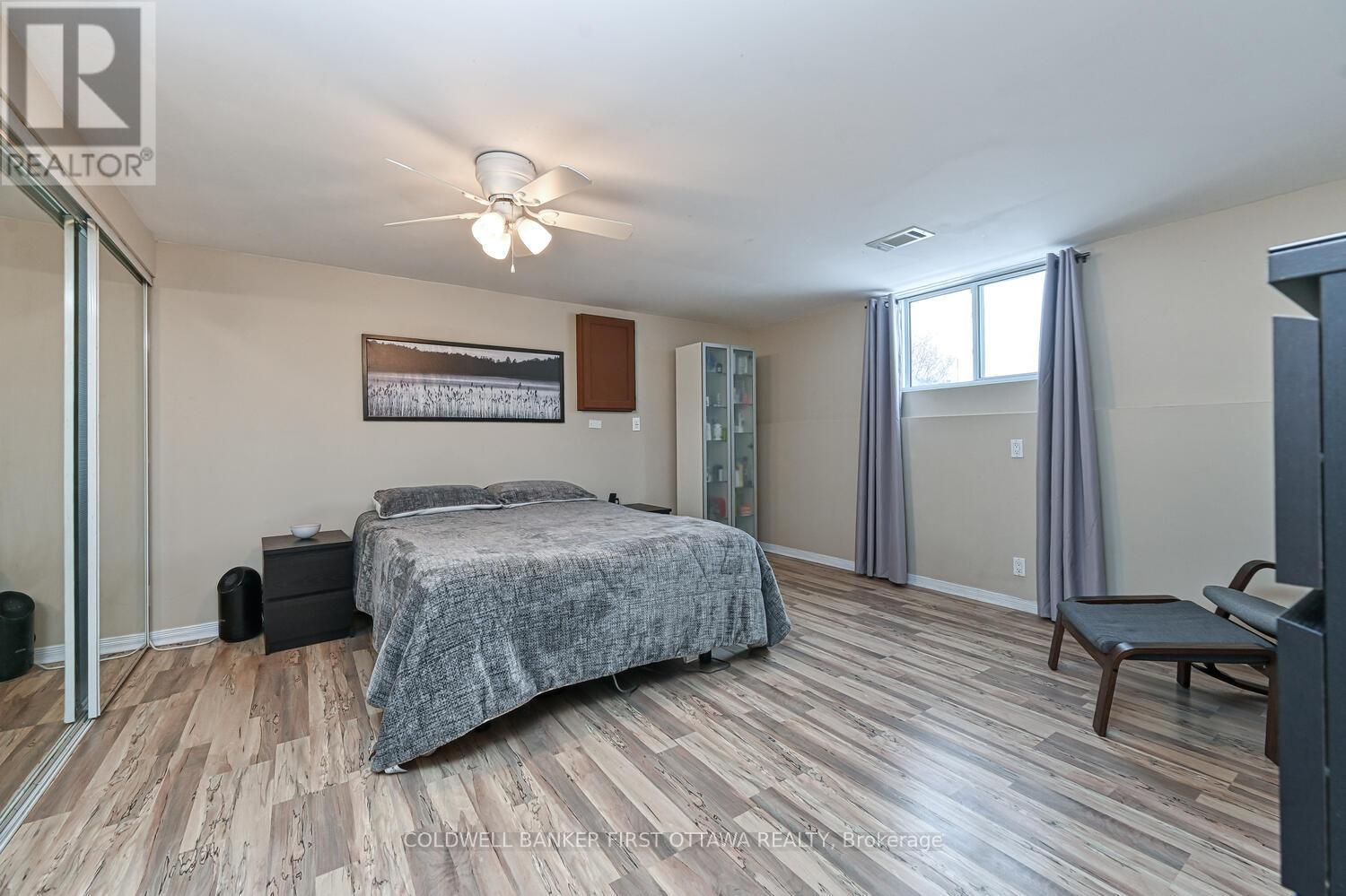 40 Fringewood Drive E, Ottawa, ON - Indoor Photo Showing Bedroom