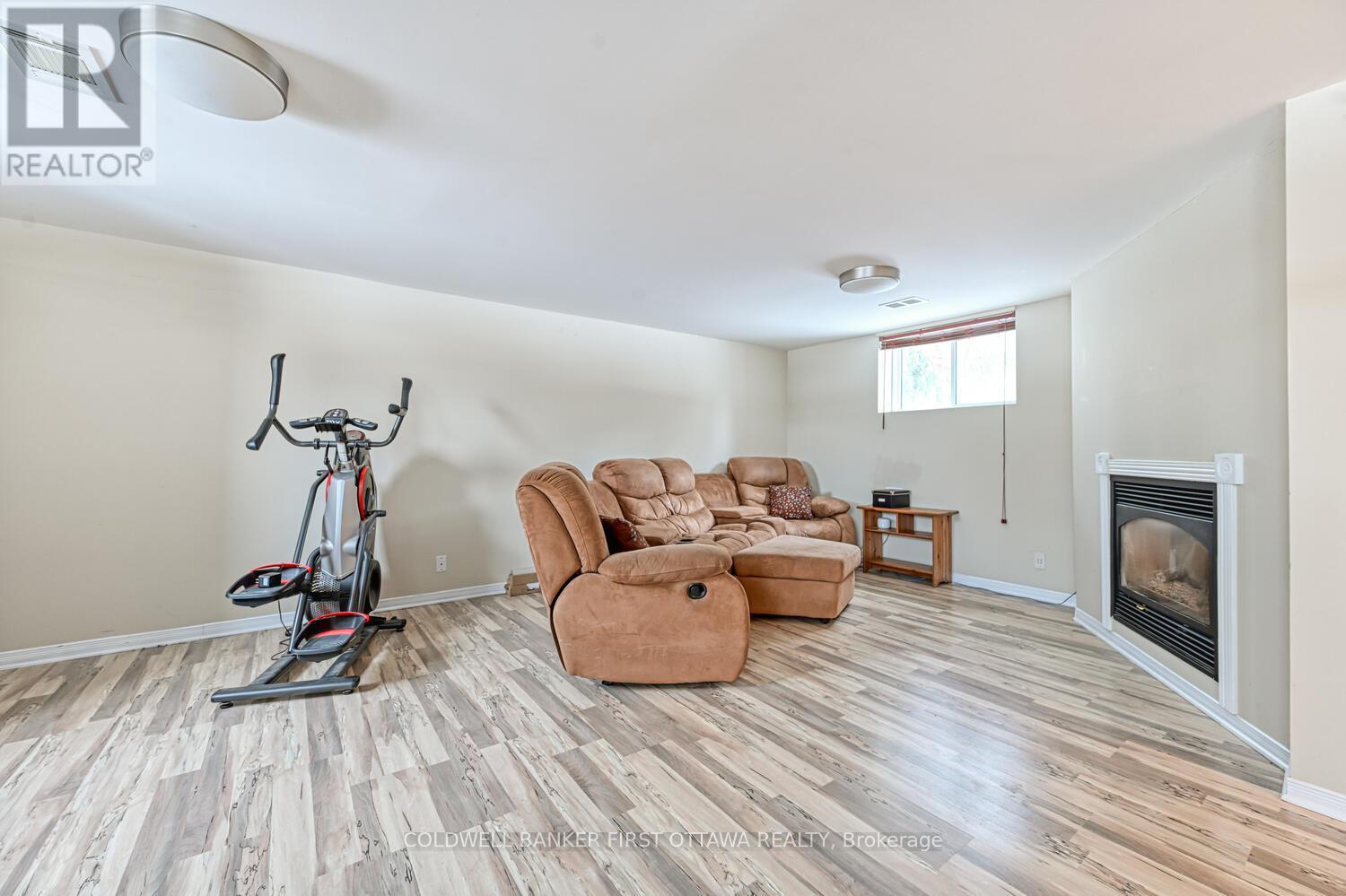 40 Fringewood Drive E, Ottawa, ON - Indoor With Fireplace