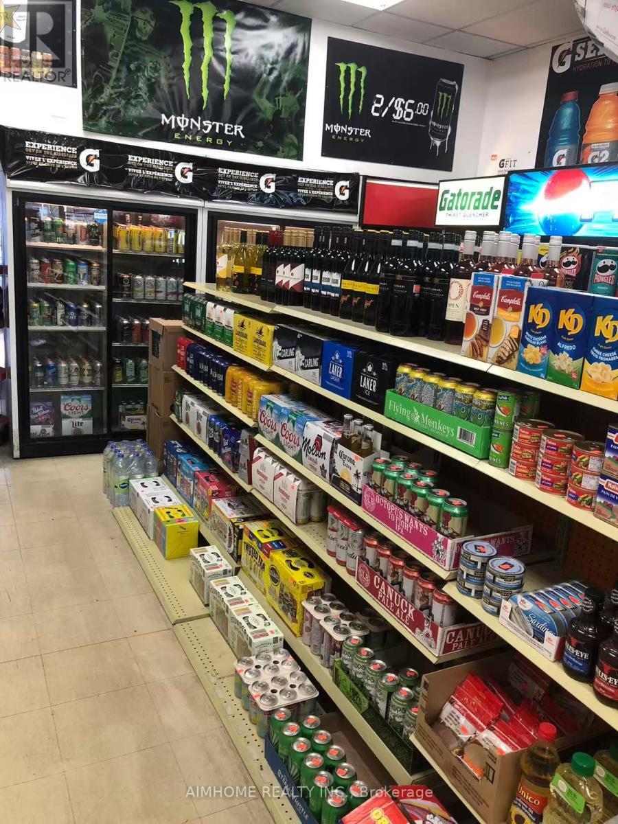 102 - 4396 King Street, Kitchener, ON