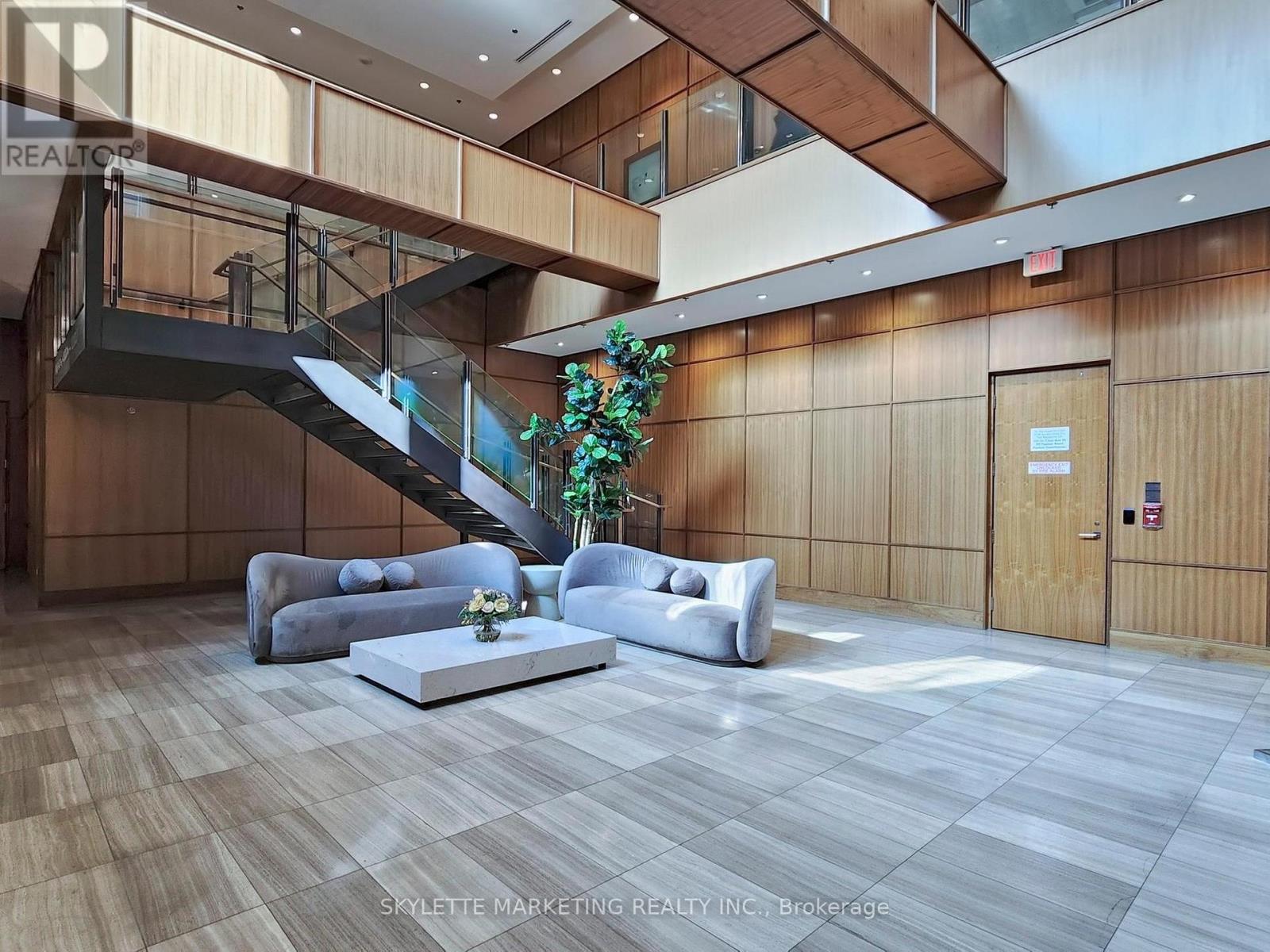 1128 - 111 St Clair Avenue W, Toronto, ON - With Exterior