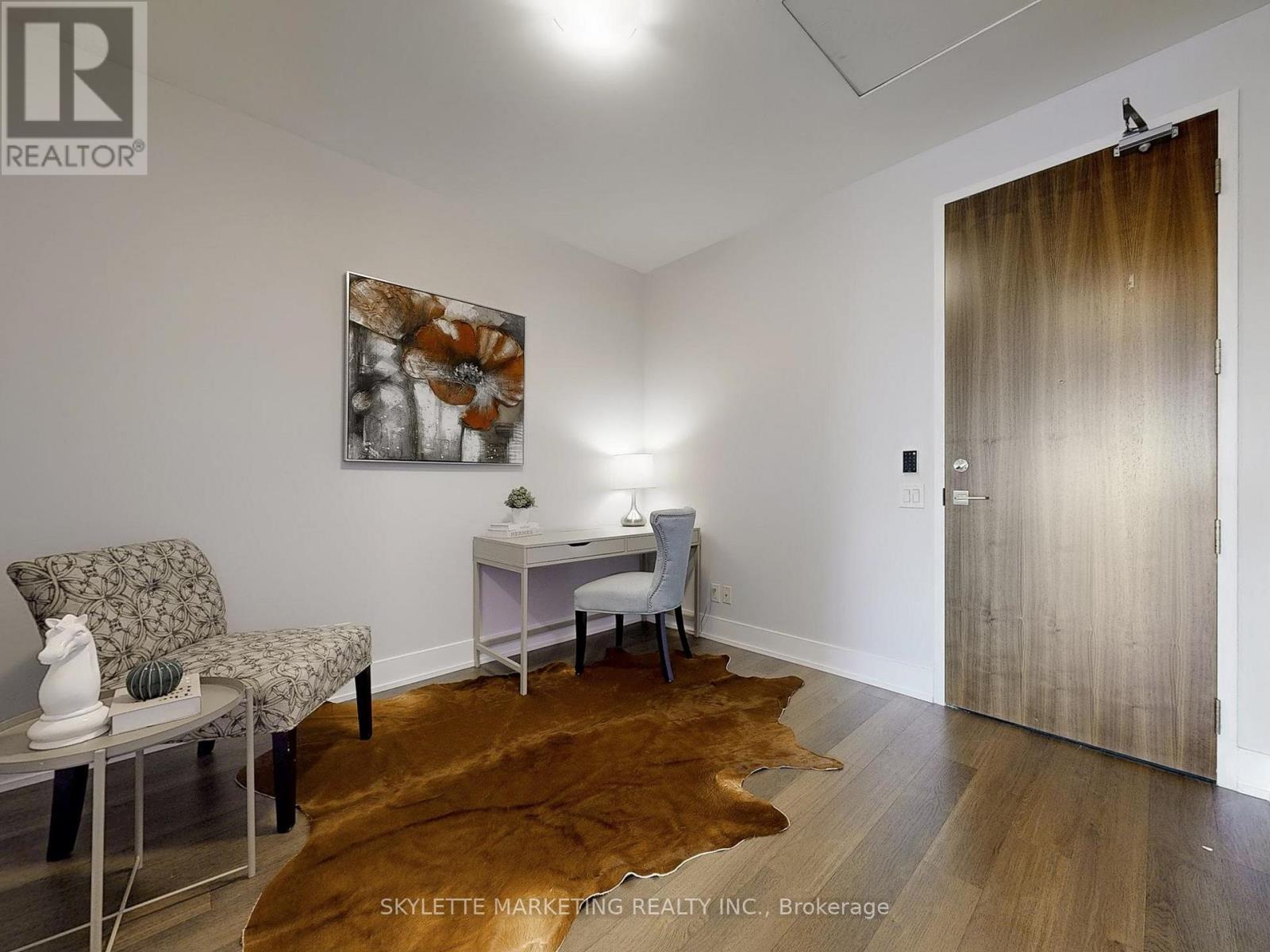 1128 - 111 St Clair Avenue W, Toronto, ON - Indoor