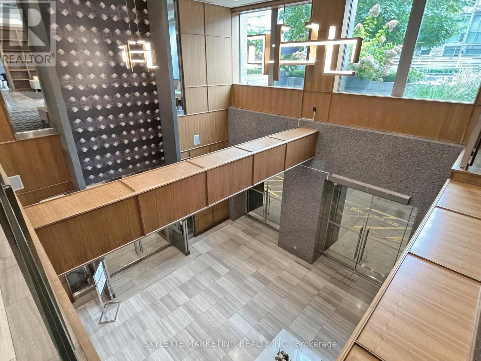 1128 - 111 St Clair Avenue W, Toronto, ON - Indoor Photo Showing Other Room