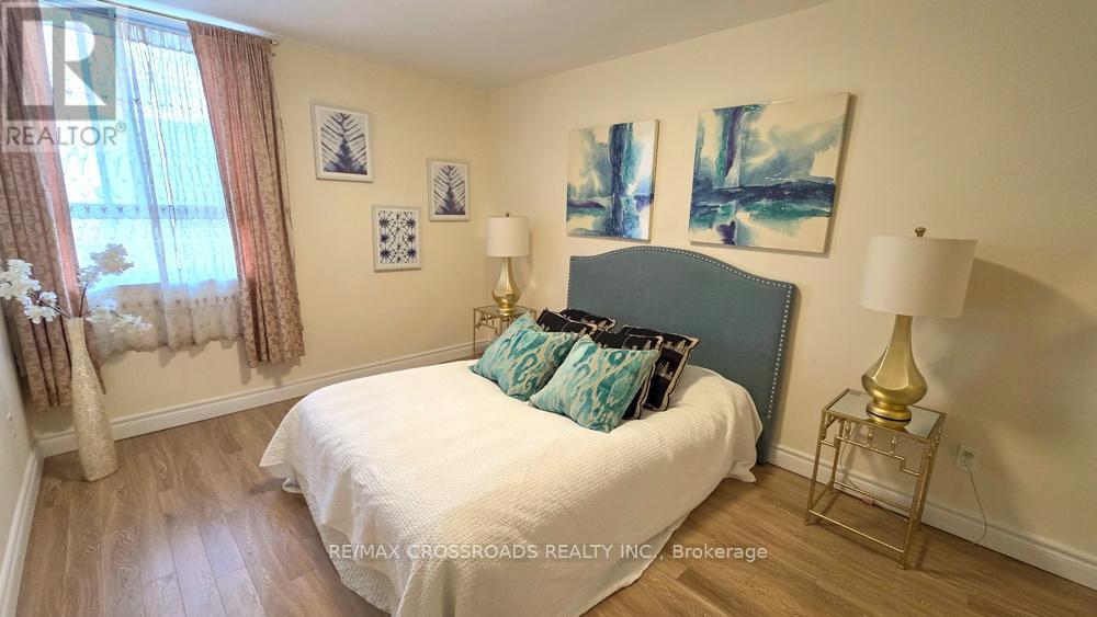 Shows like a Model - 2311 - 5 Massey Square, Toronto, ON - Indoor Photo Showing Bedroom