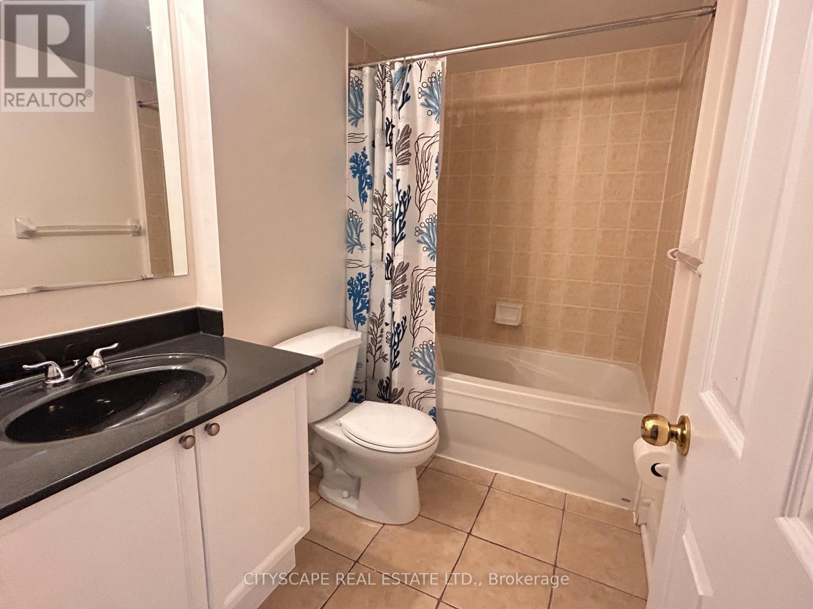 2 - 600 Shoreline Drive, Mississauga, ON - Indoor Photo Showing Bathroom