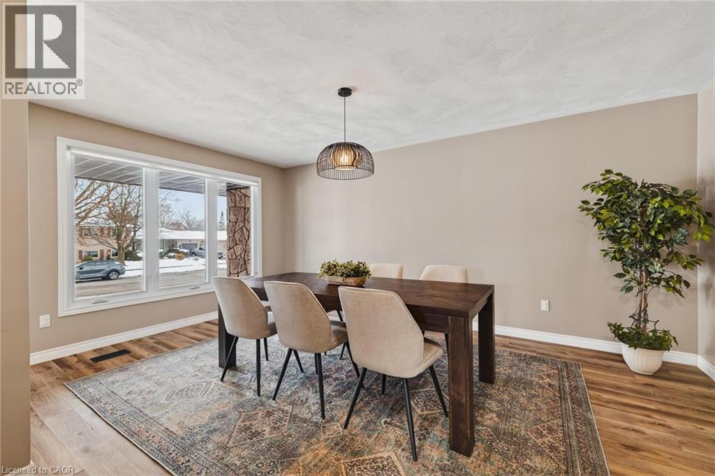 134 Pusey Boulevard, Brantford, ON - Indoor Photo Showing Dining Room