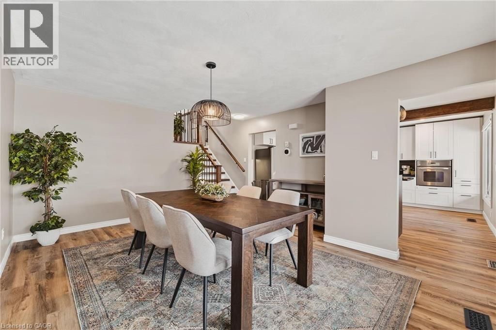 134 Pusey Boulevard, Brantford, ON - Indoor Photo Showing Dining Room