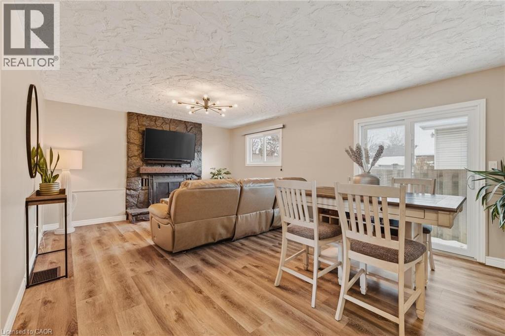 134 Pusey Boulevard, Brantford, ON - Indoor With Fireplace