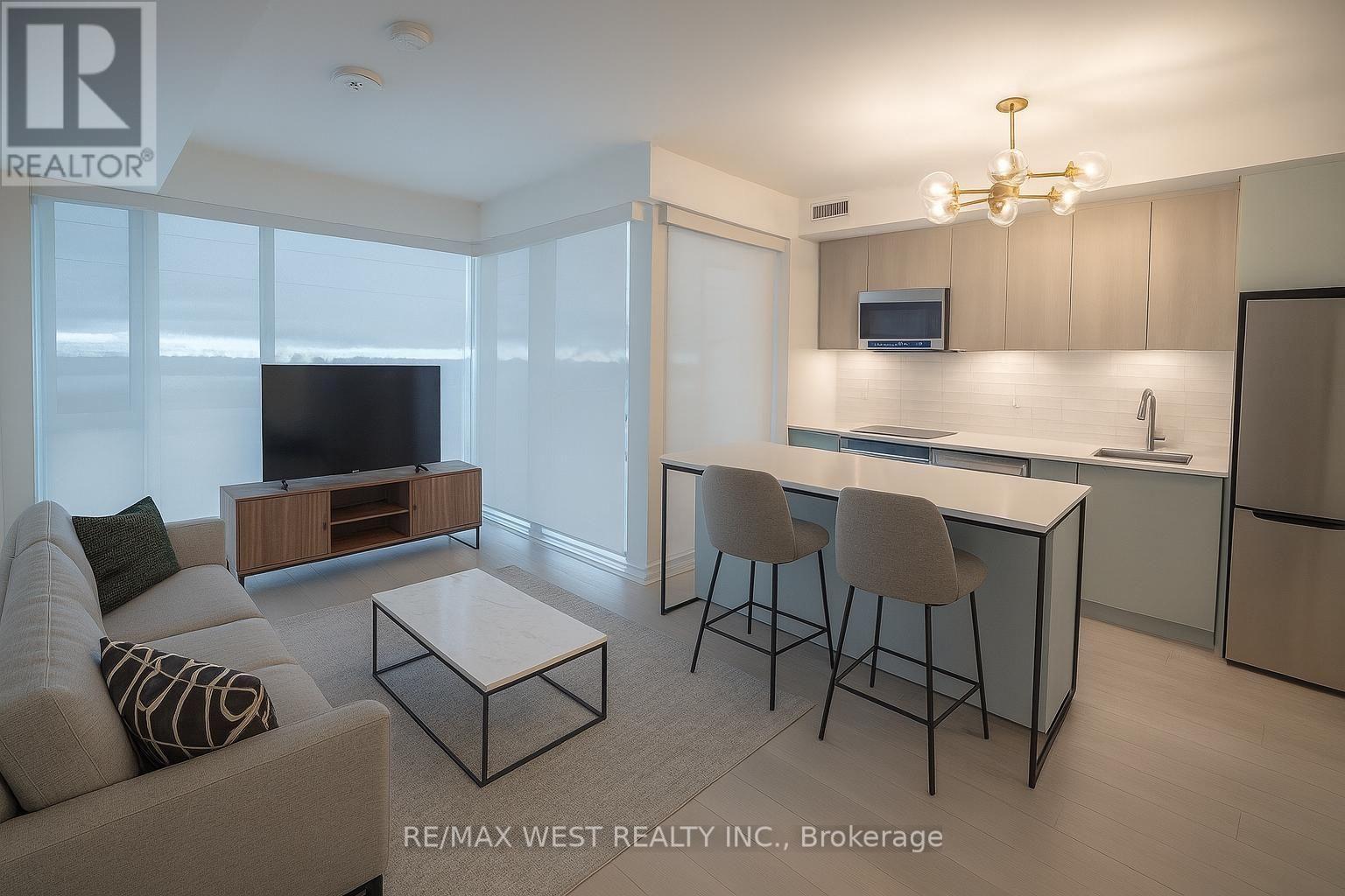 307 - 6 Chartwell Road, Toronto, ON - Indoor