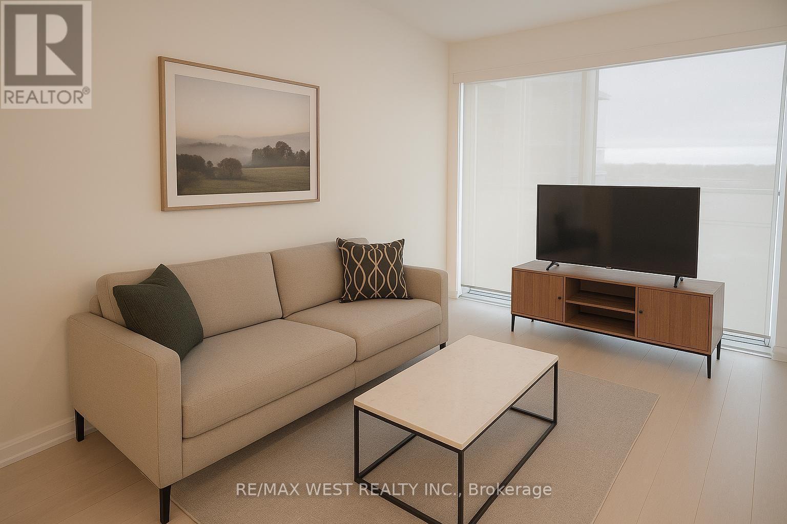 307 - 6 Chartwell Road, Toronto, ON - Indoor Photo Showing Living Room