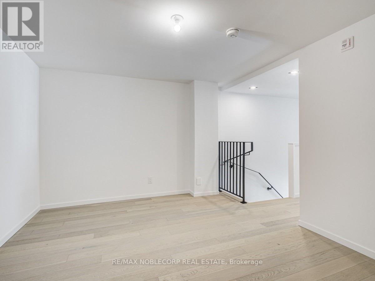 102 - 45 Dovercourt Road, Toronto, ON - Indoor Photo Showing Other Room