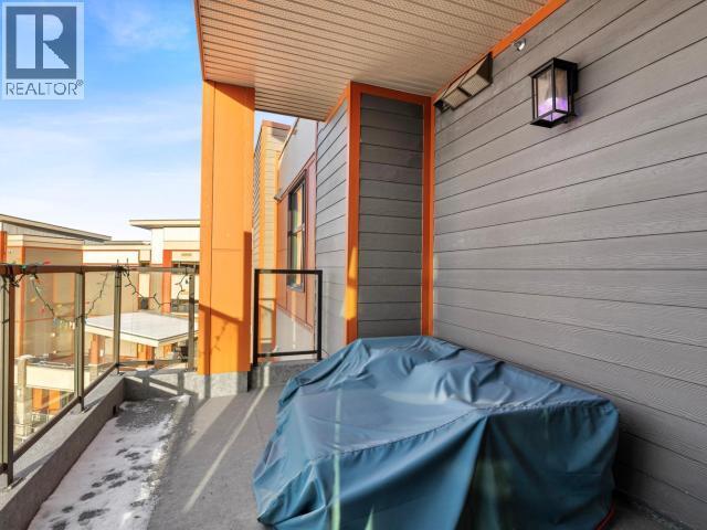 405-36 Waterfront Place, Whitehorse, YT - Outdoor With Exterior