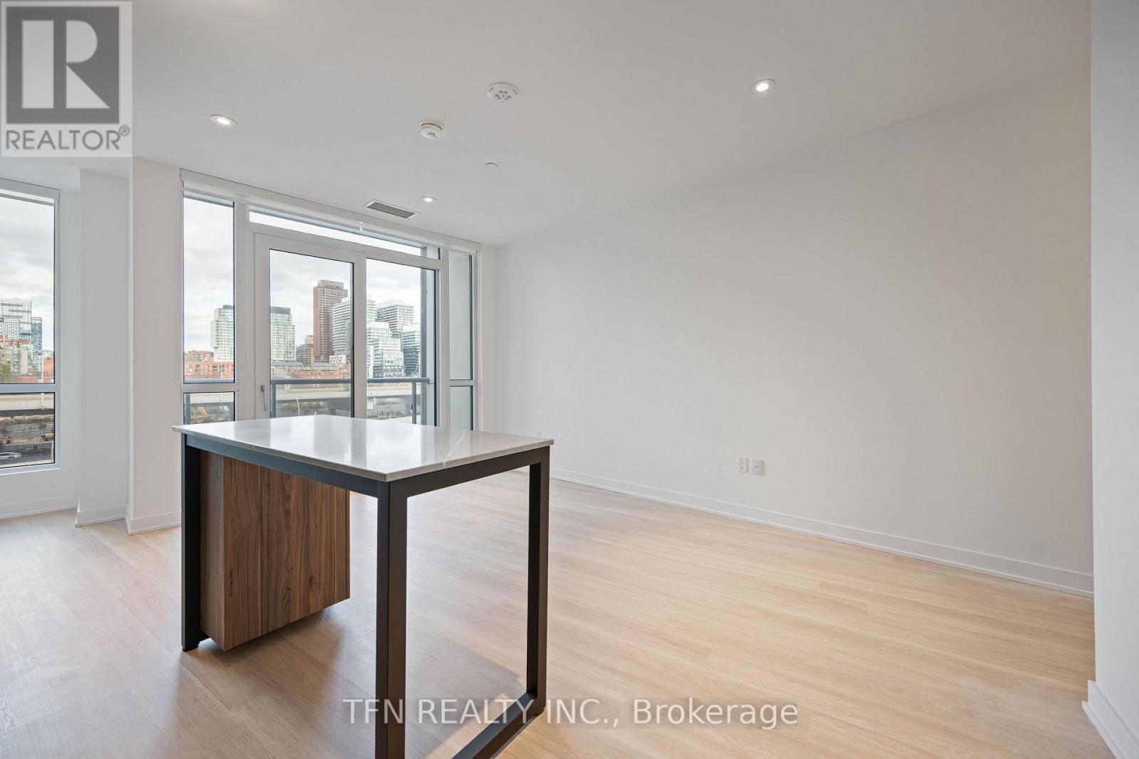 532 - 15 Richardson Street, Toronto, ON - Indoor Photo Showing Other Room