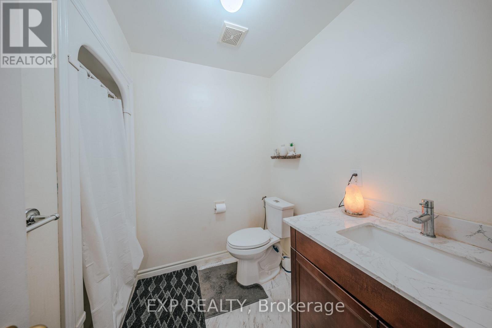 1187 Skylark Avenue, Oshawa, ON - Indoor Photo Showing Bathroom