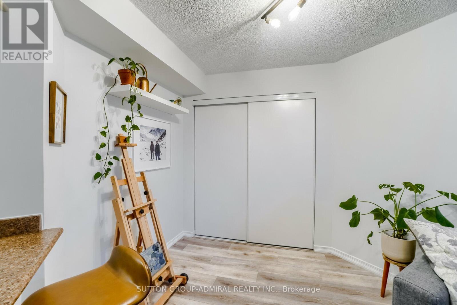 1138 - 60 Heintzman Street, Toronto, ON - Indoor Photo Showing Other Room