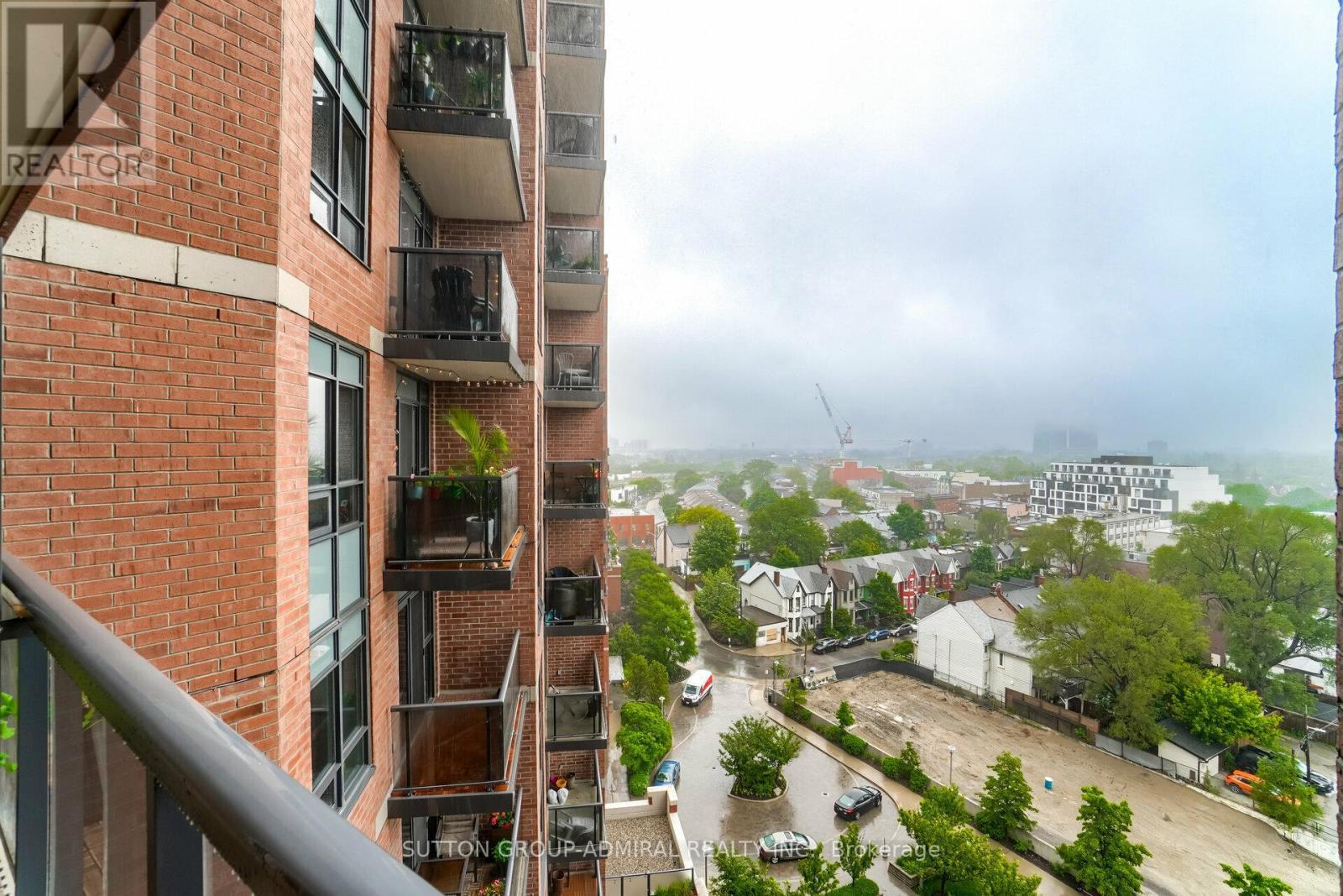 1138 - 60 Heintzman Street, Toronto, ON - Outdoor