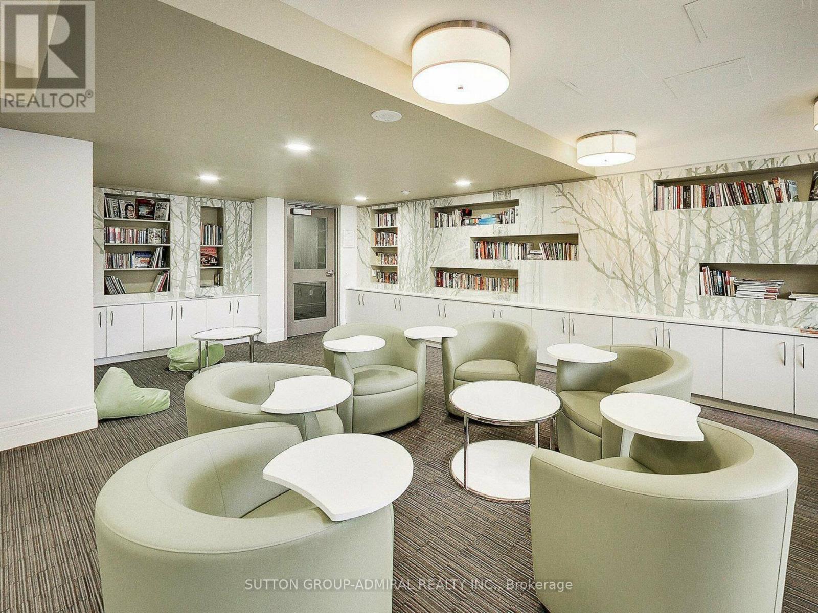 1138 - 60 Heintzman Street, Toronto, ON - Indoor Photo Showing Dining Room