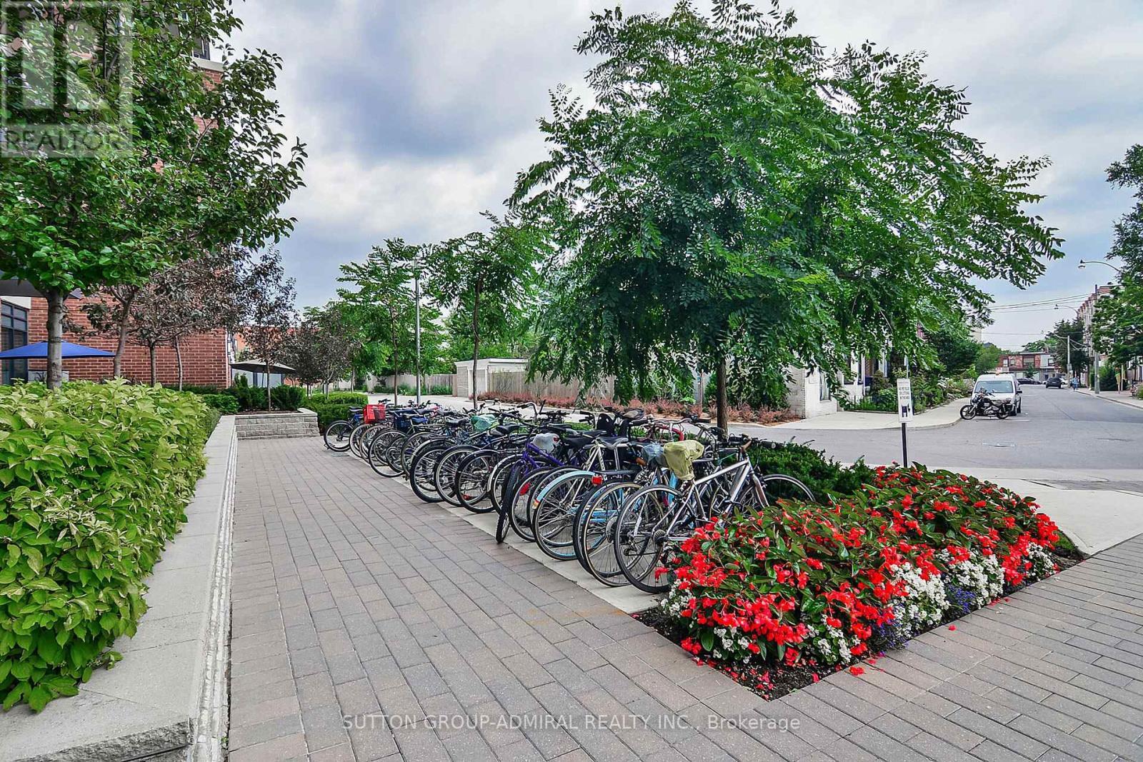 1138 - 60 Heintzman Street, Toronto, ON - Outdoor