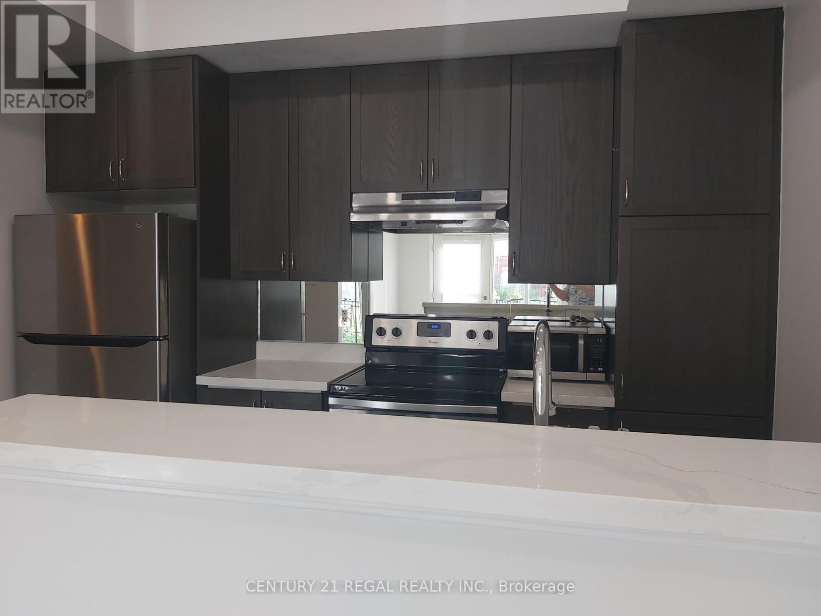 178 - 250 Sunny Meadow Boulevard, Brampton, ON - Indoor Photo Showing Kitchen