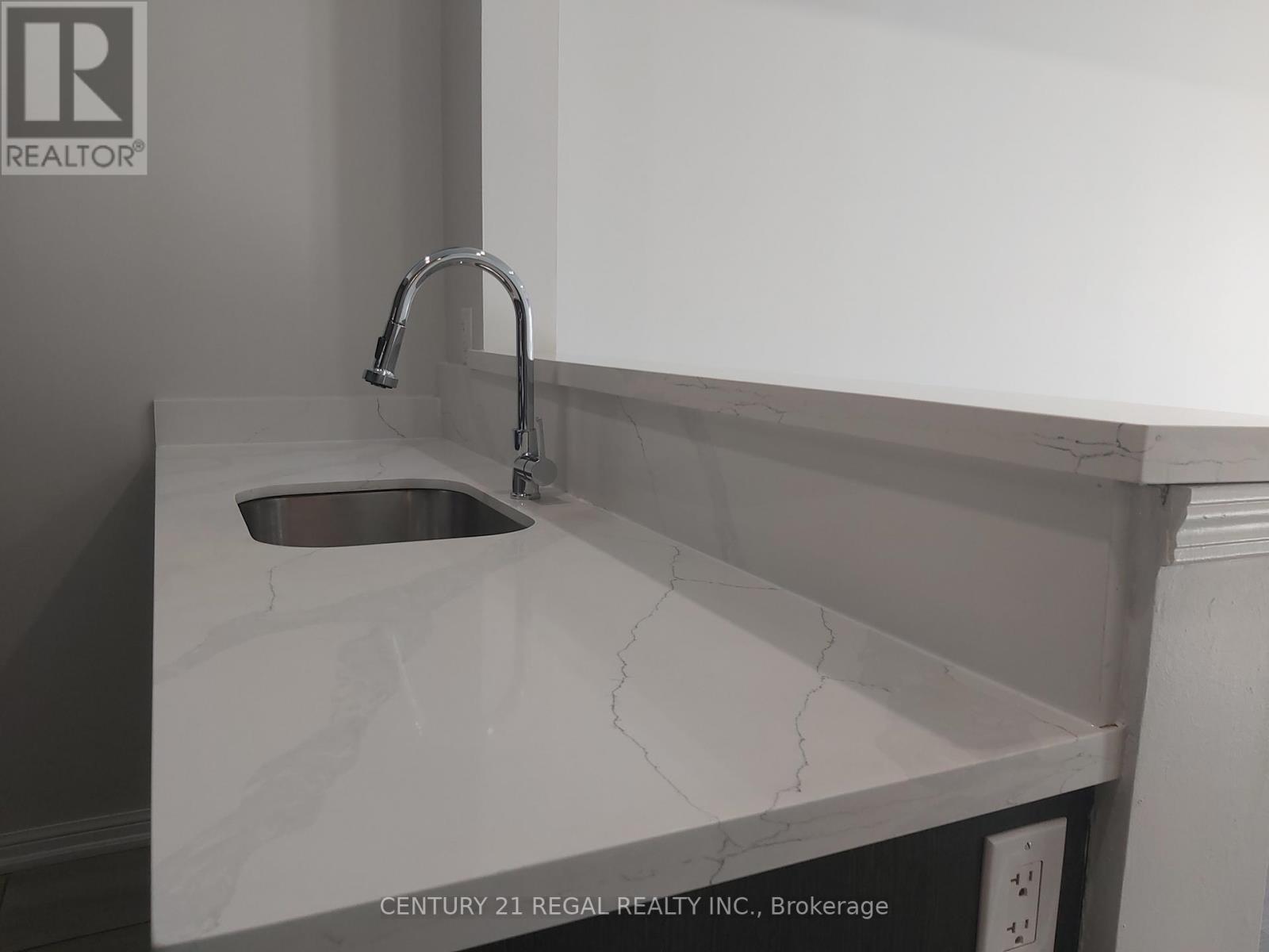 178 - 250 Sunny Meadow Boulevard, Brampton, ON - Indoor