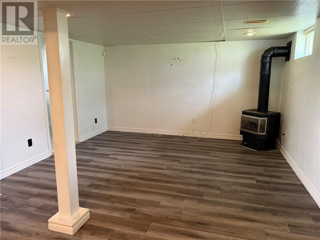 200 Hillside Drive S, Elliot Lake, ON - Indoor Photo Showing Other Room