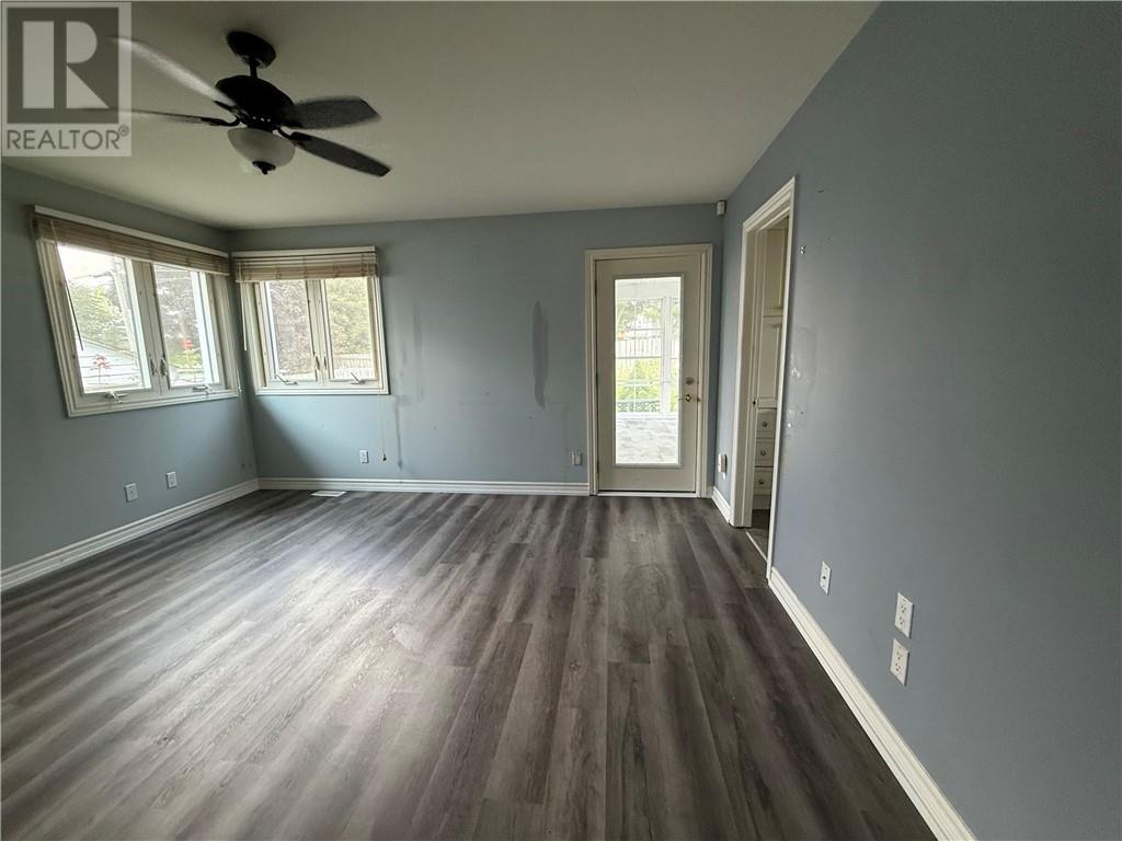 200 Hillside Drive S, Elliot Lake, ON - Indoor Photo Showing Other Room
