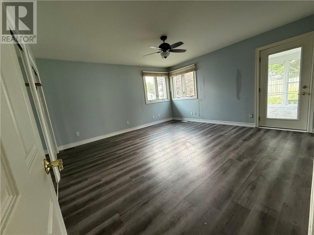 200 Hillside Drive S, Elliot Lake, ON - Indoor Photo Showing Other Room