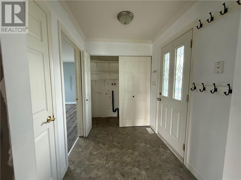 200 Hillside Drive S, Elliot Lake, ON - Indoor Photo Showing Other Room