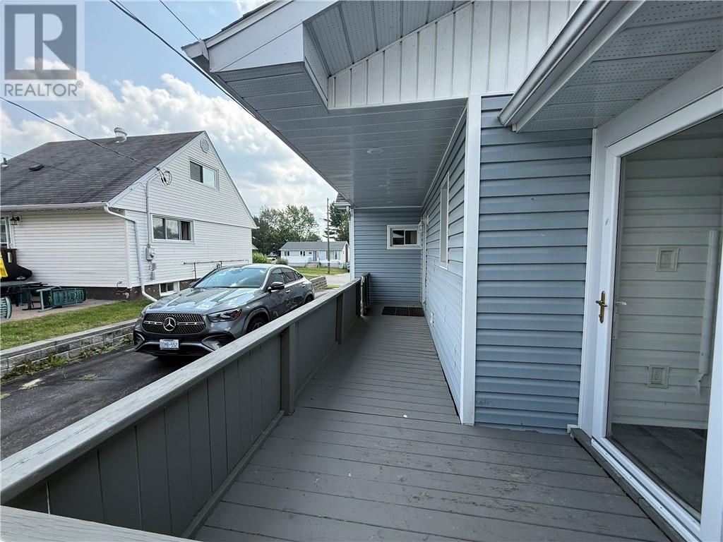 200 Hillside Drive S, Elliot Lake, ON - Outdoor With Exterior