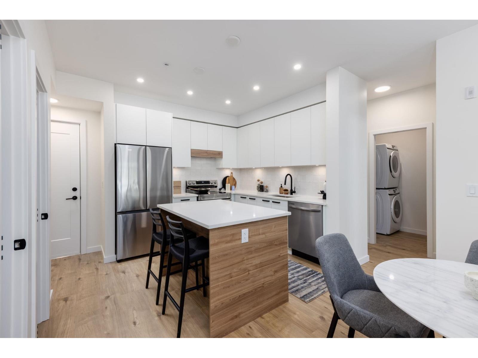 409 33920 Best Avenue, Mission, BC - Indoor