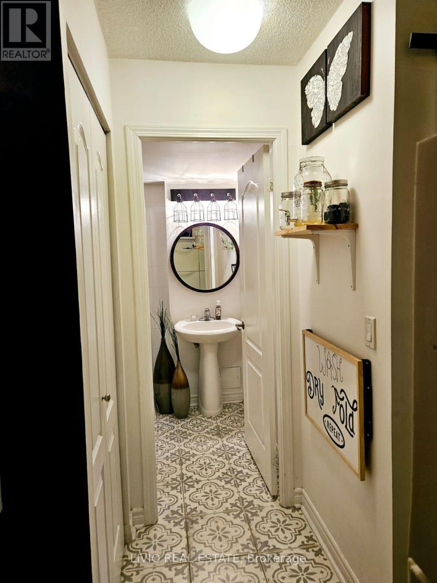 509 - 4080 Living Arts Drive, Mississauga, ON - Indoor Photo Showing Other Room