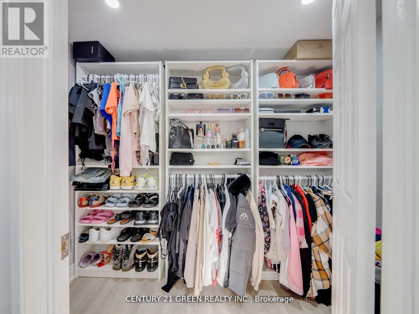 5459 Campbellville Road W, Milton, ON - Indoor With Storage