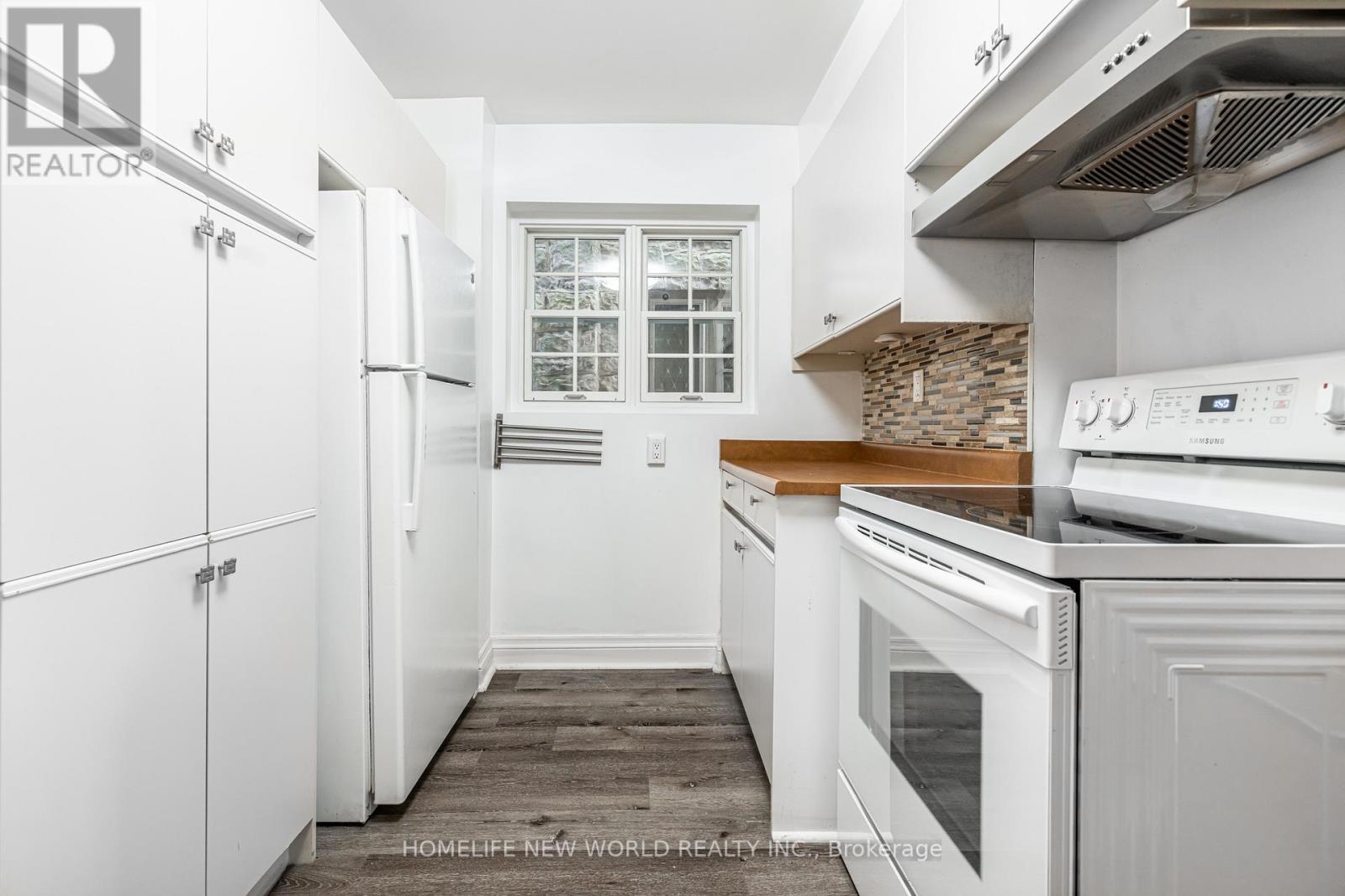 1107 Royal York Road, Toronto, ON - Indoor