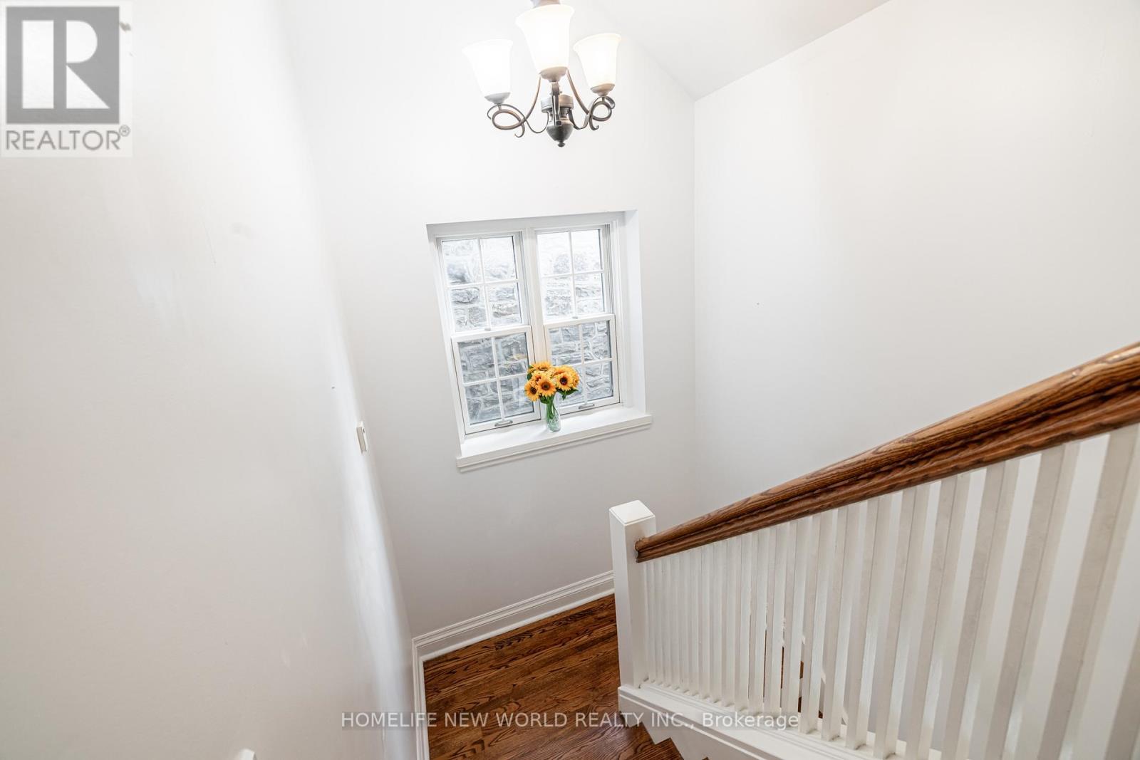 1107 Royal York Road, Toronto, ON - Indoor Photo Showing Other Room