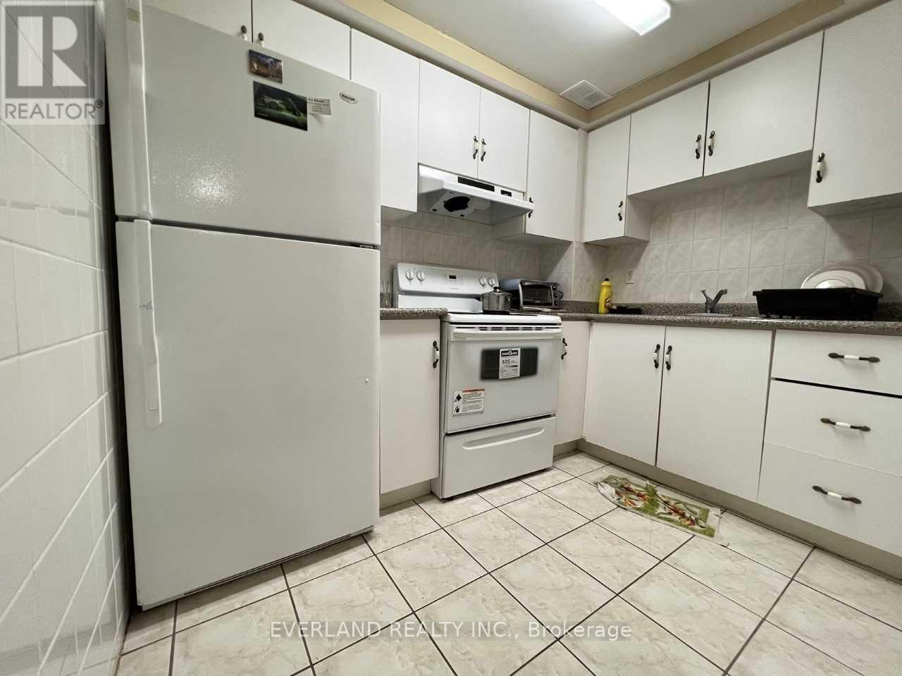 Bsmt - 78 Eastvale Drive, Markham, ON - Indoor Photo Showing Kitchen