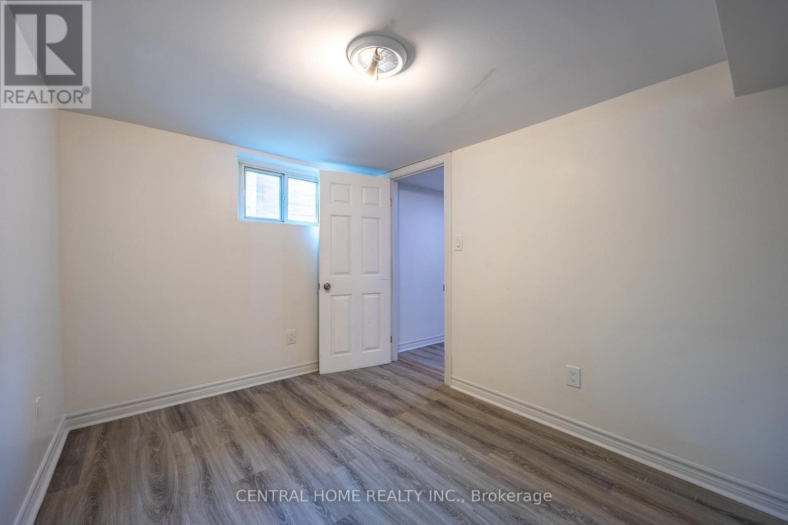 1650 King Street E, Hamilton, ON - Indoor Photo Showing Other Room