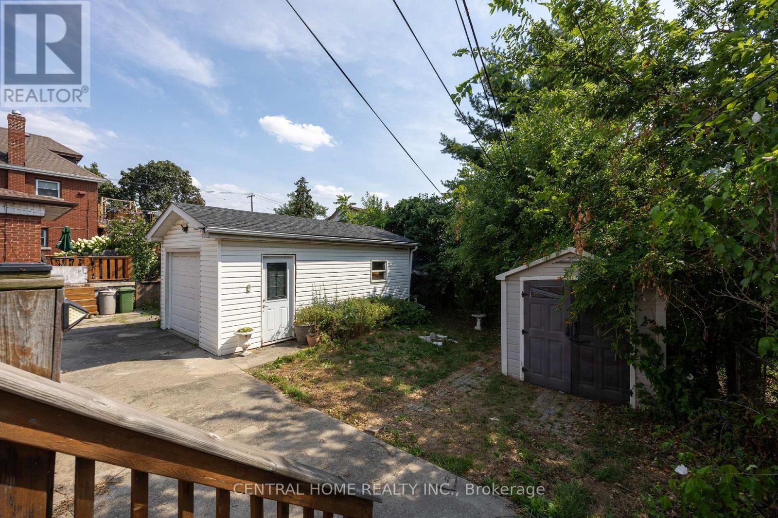 1650 King Street E, Hamilton, ON - Outdoor