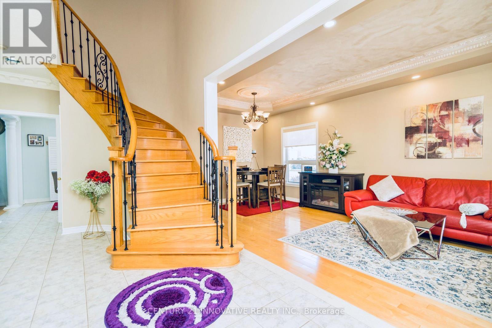 40 Norbury Drive, Markham, ON - Indoor Photo Showing Living Room