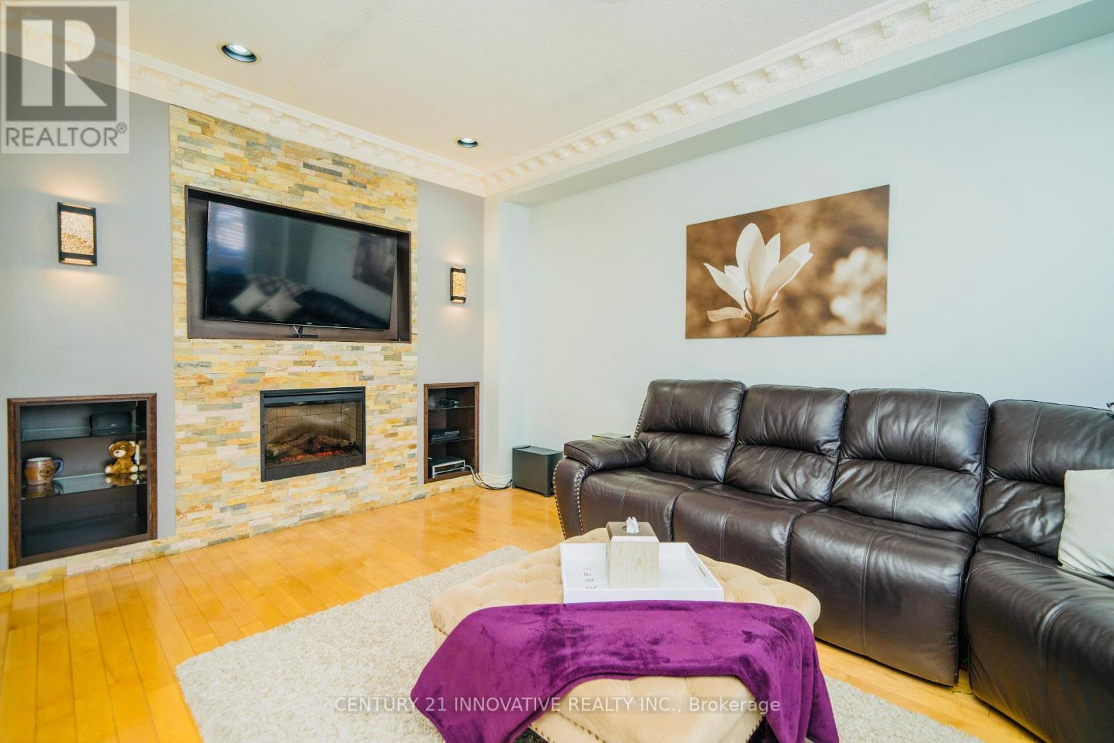 40 Norbury Drive, Markham, ON - Indoor Photo Showing Living Room With Fireplace