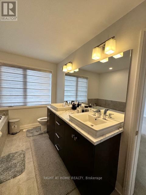 26 Stanhope Court, Ottawa, ON - Indoor Photo Showing Bathroom