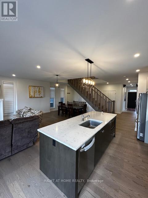26 Stanhope Court, Ottawa, ON - Indoor Photo Showing Kitchen