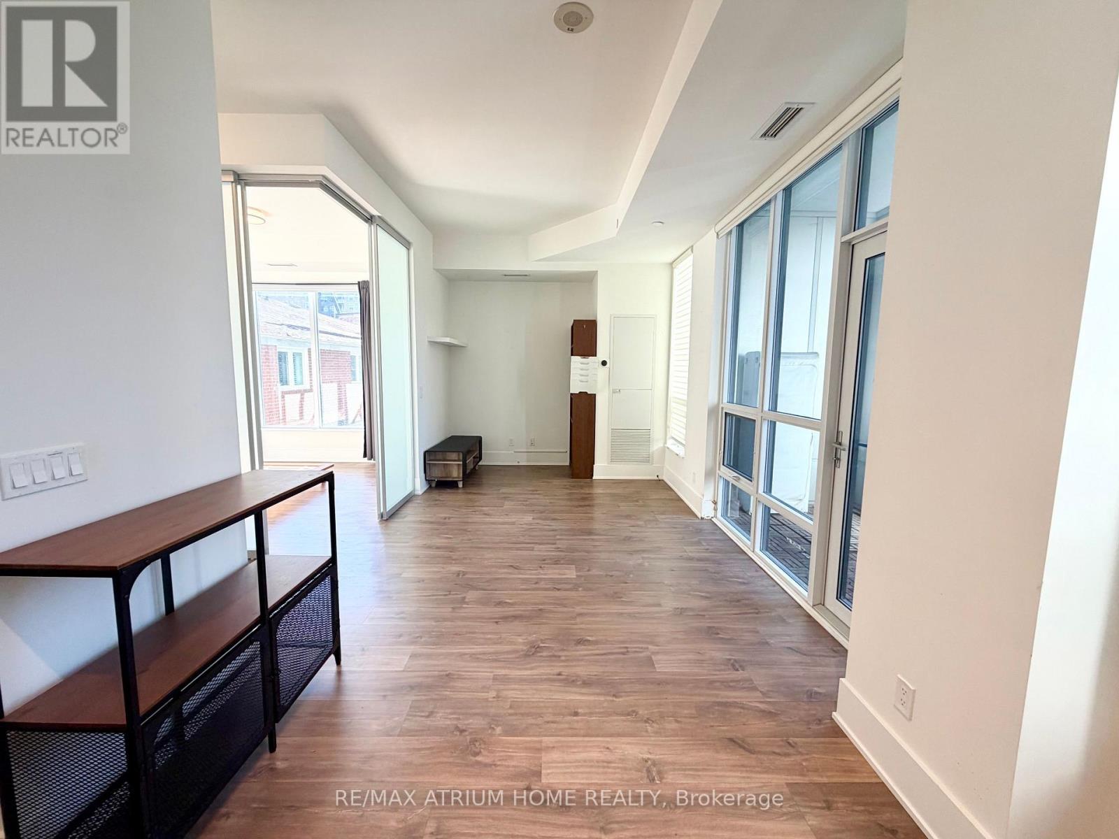 221 - 38 Cameron Street, Toronto, ON - Indoor Photo Showing Other Room