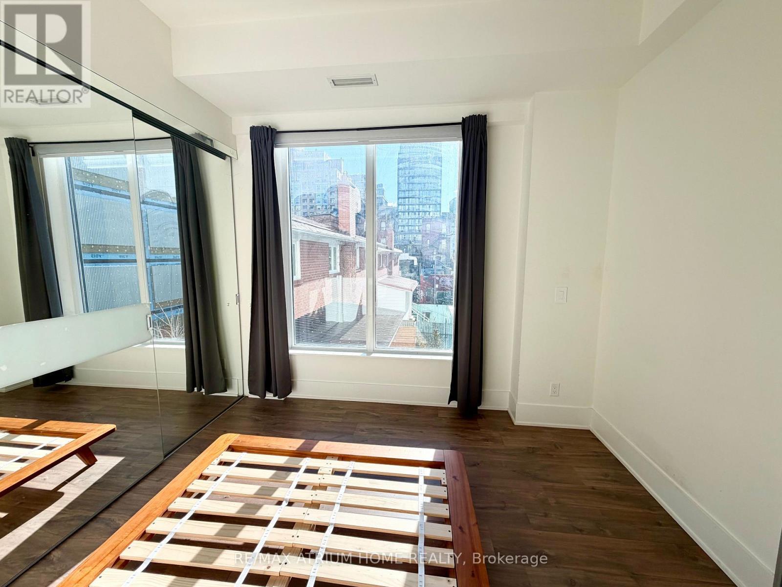 221 - 38 Cameron Street, Toronto, ON - Indoor Photo Showing Other Room