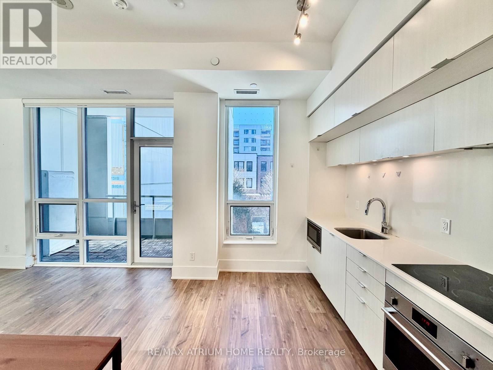 221 - 38 Cameron Street, Toronto, ON - Indoor Photo Showing Kitchen With Upgraded Kitchen