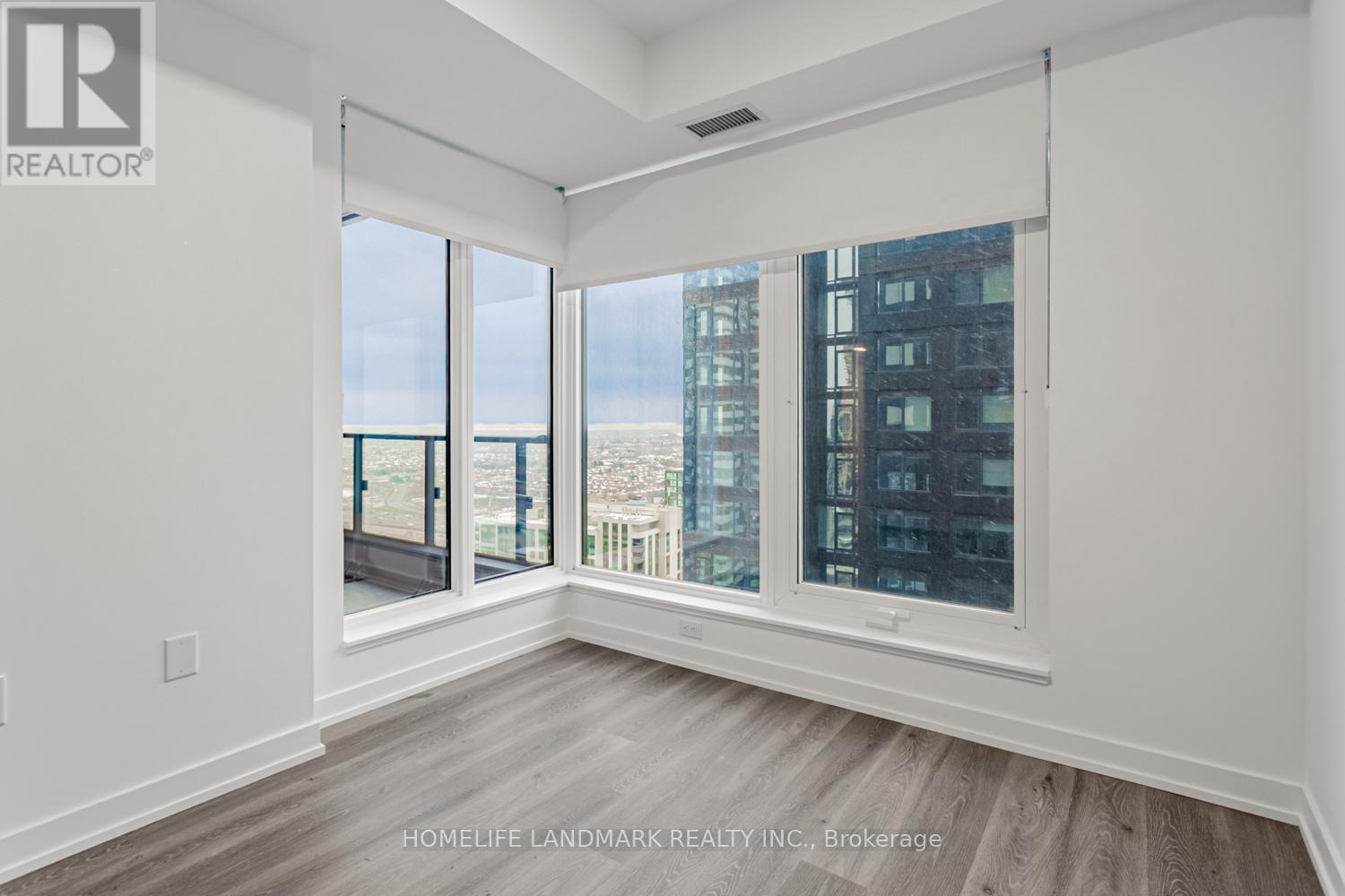 2912 - 395 Square One Drive, Mississauga, ON - Indoor Photo Showing Other Room