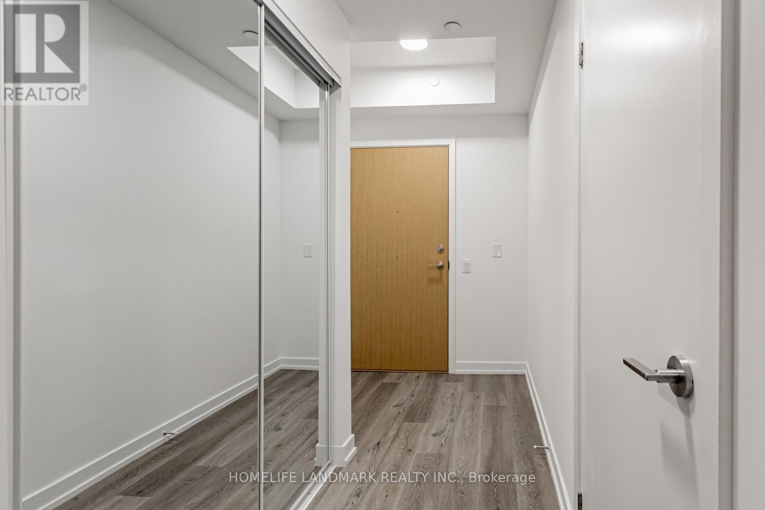 2912 - 395 Square One Drive, Mississauga, ON - Indoor Photo Showing Other Room