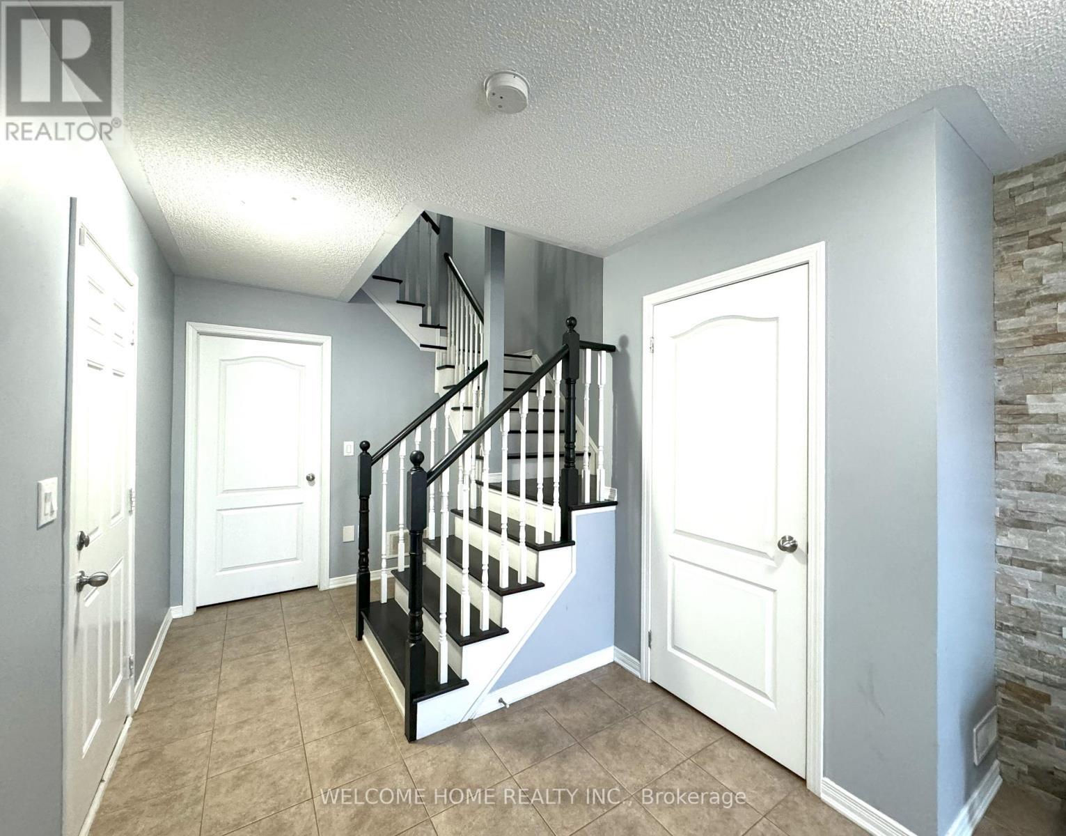 26 Larson Peak Road, Caledon, ON - Indoor Photo Showing Other Room