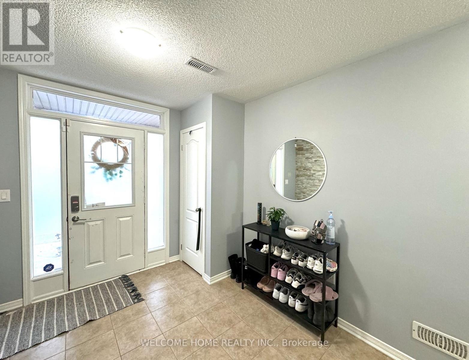 26 Larson Peak Road, Caledon, ON - Indoor Photo Showing Other Room